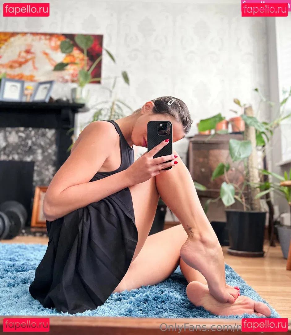 miskysour Onlyfans Photo Gallery 