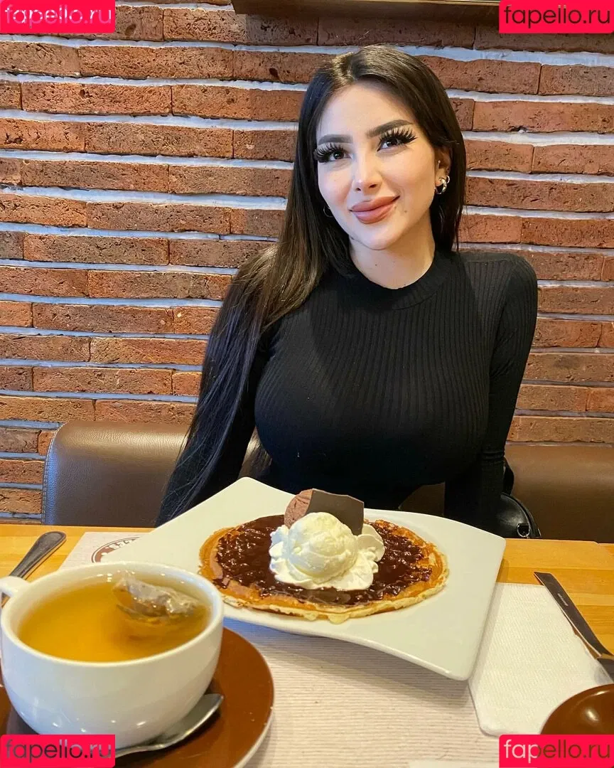 Vai Monroe Onlyfans Photo Gallery 
