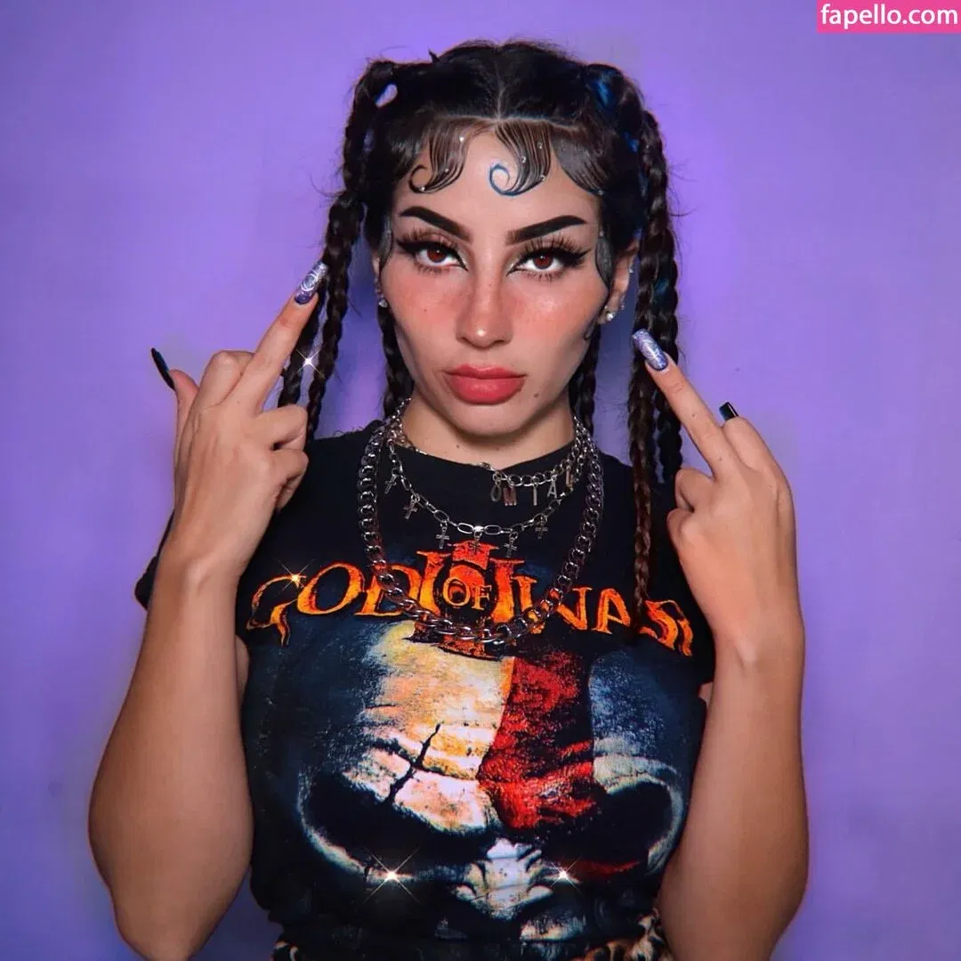 Vai Monroe Onlyfans Photo Gallery 