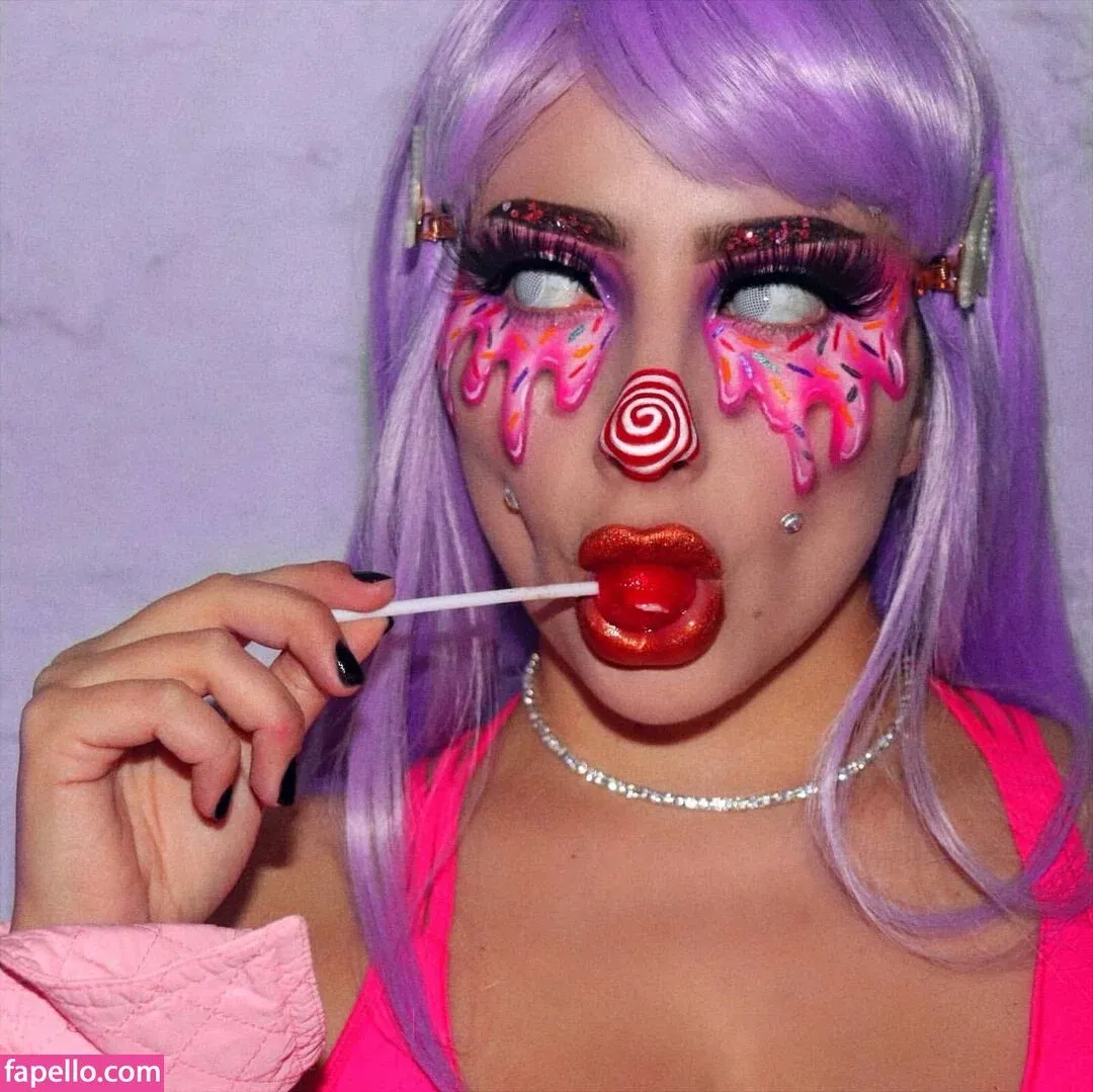 Vai Monroe Onlyfans Photo Gallery 