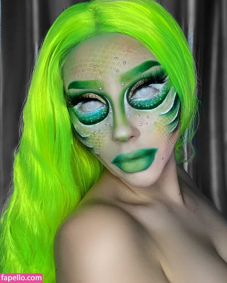 Vai Monroe Onlyfans Photo Gallery 