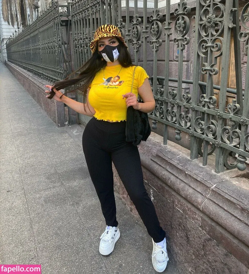 Vai Monroe Onlyfans Photo Gallery 