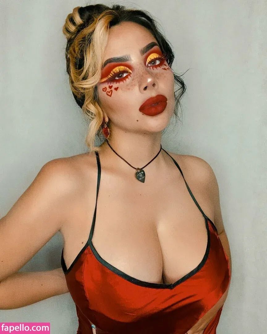 Vai Monroe Onlyfans Photo Gallery 