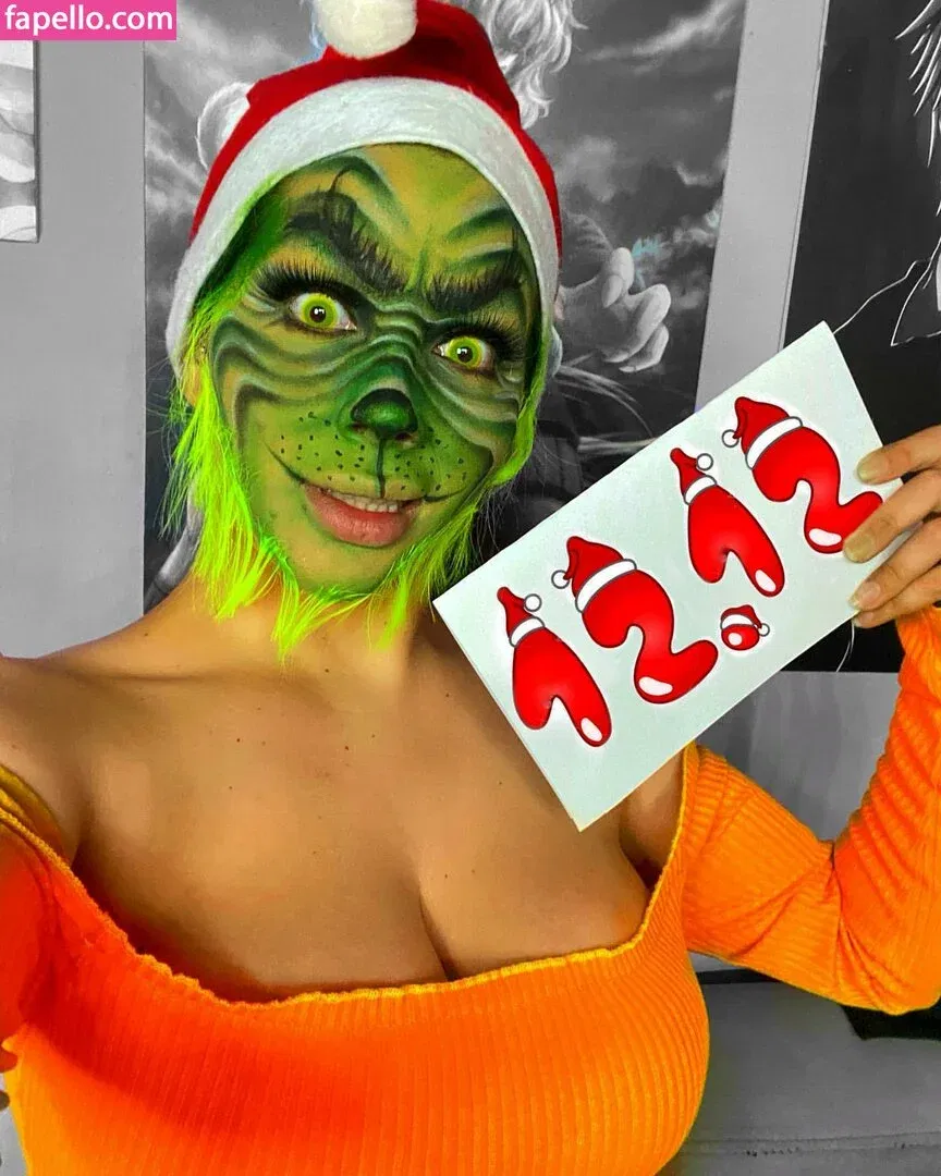 Vai Monroe Onlyfans Photo Gallery 