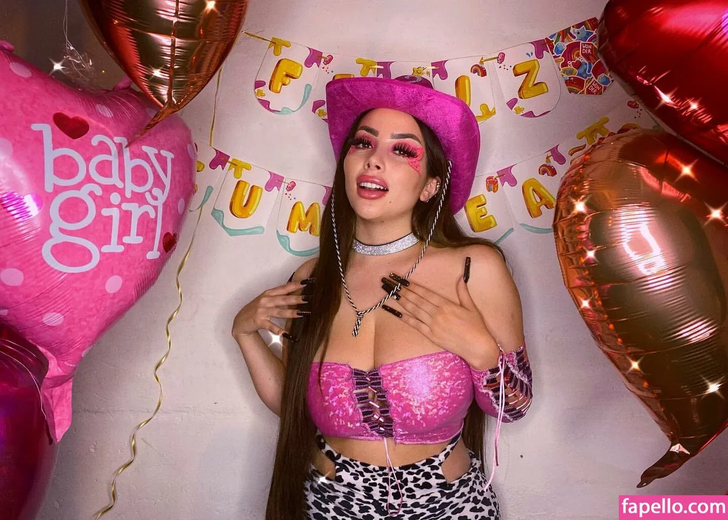 Vai Monroe Onlyfans Photo Gallery 