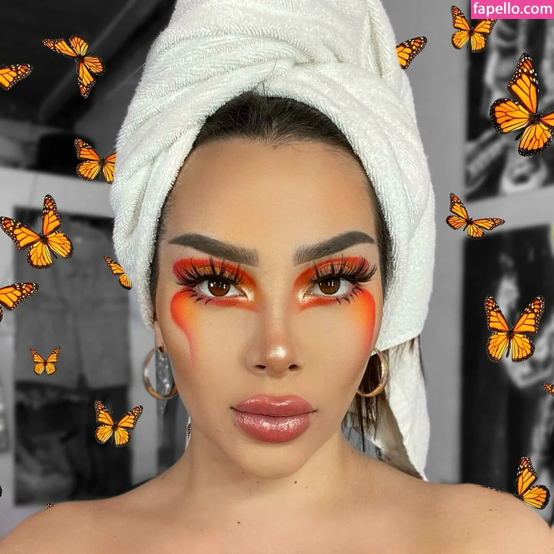 Vai Monroe Onlyfans Photo Gallery 