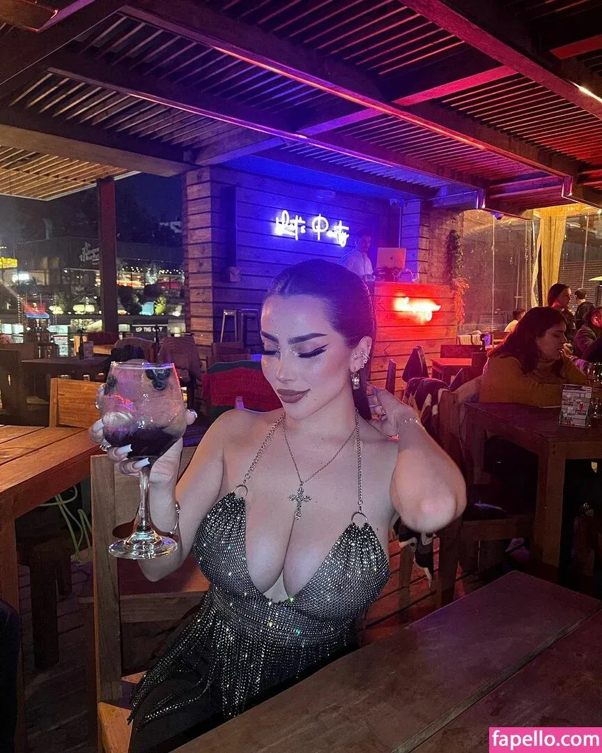 Vai Monroe Onlyfans Photo Gallery 