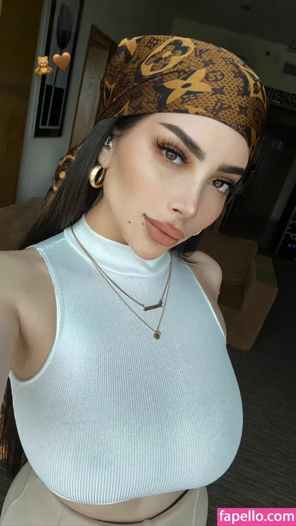 Vai Monroe Onlyfans Photo Gallery 