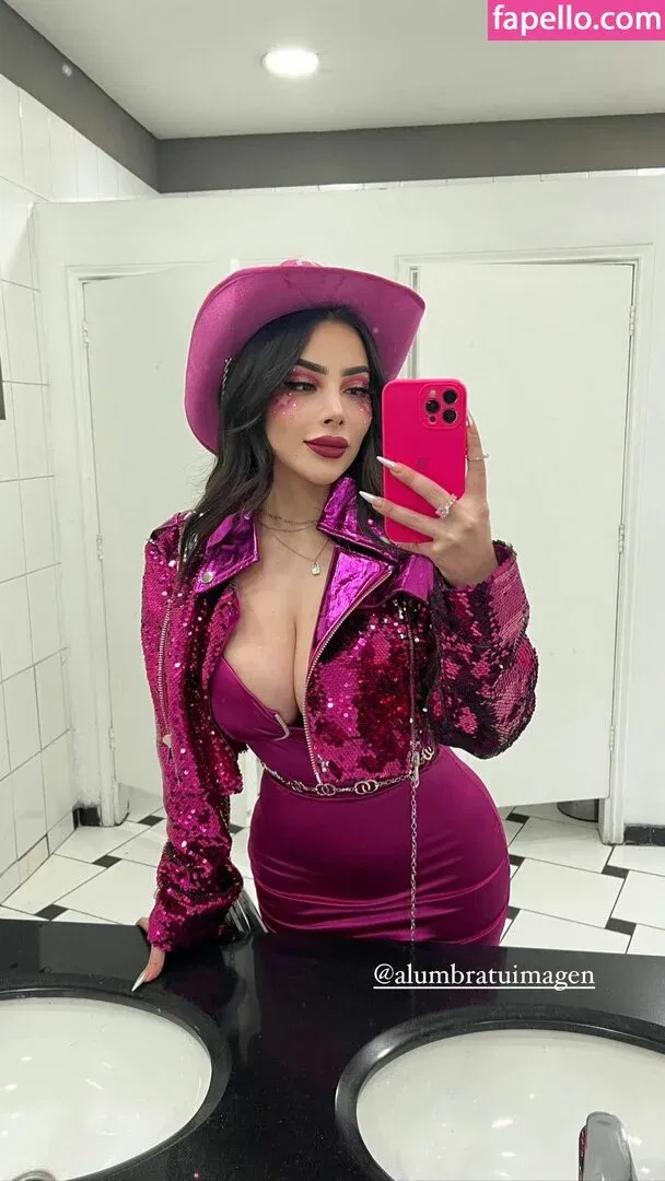 Vai Monroe Onlyfans Photo Gallery 