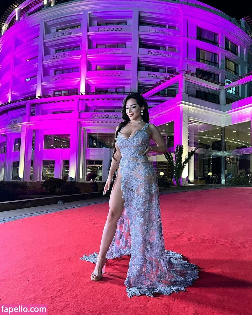 Vai Monroe Onlyfans Photo Gallery 