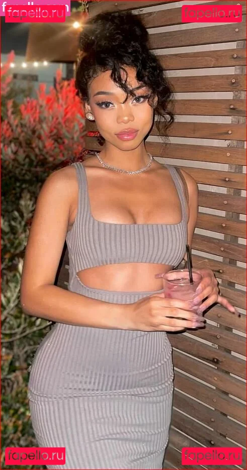 Stephanie Hikaru Onlyfans Photo Gallery 