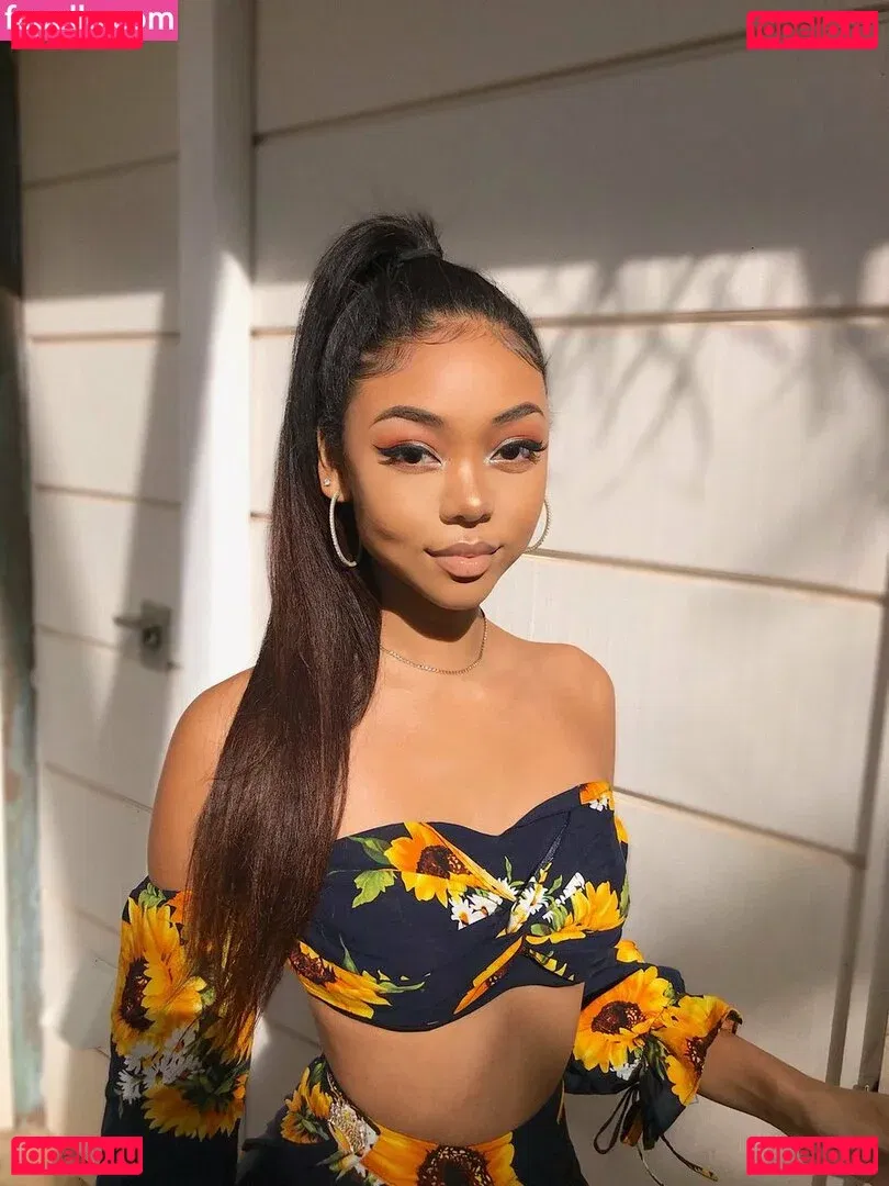 Stephanie Hikaru Onlyfans Photo Gallery 