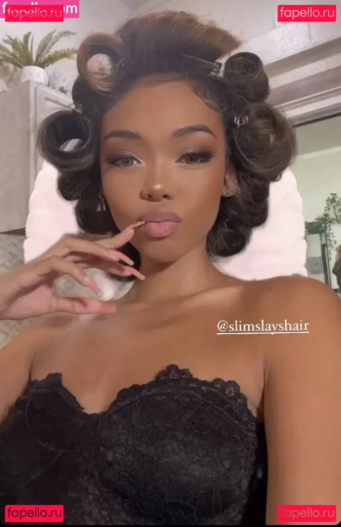 Stephanie Hikaru Onlyfans Photo Gallery 