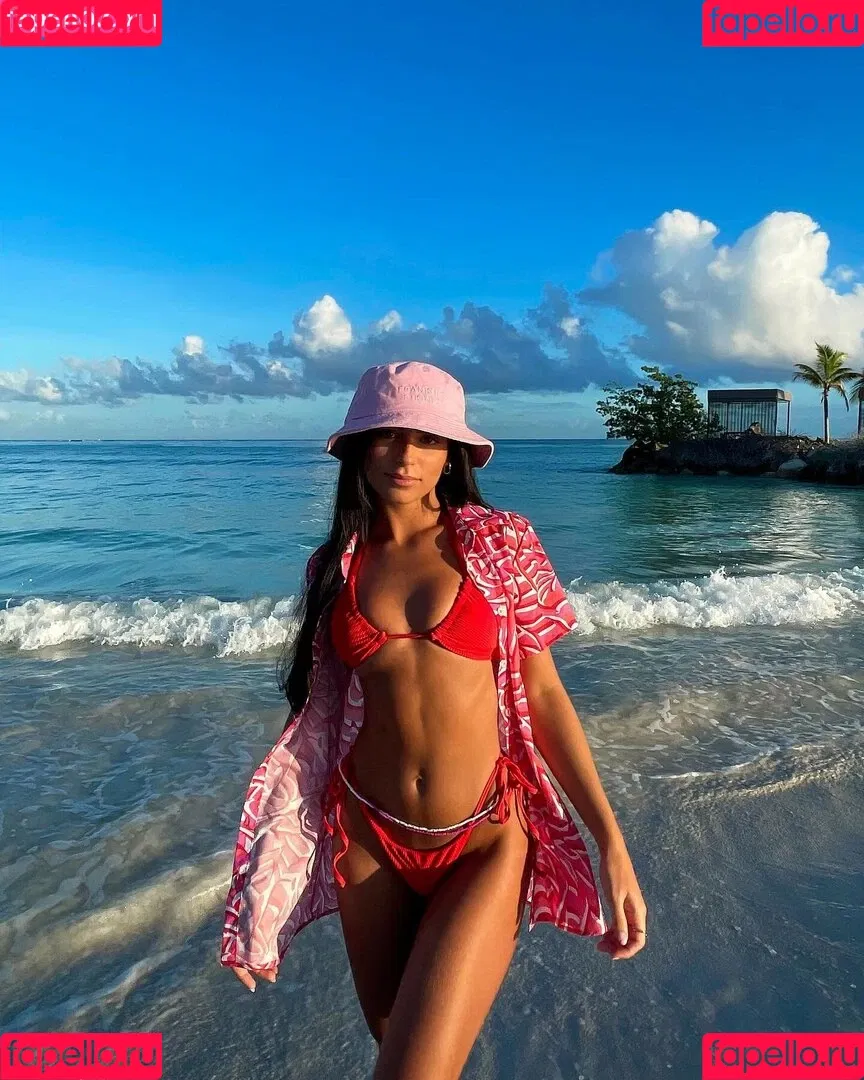 Leah Taylor Onlyfans Photo Gallery 