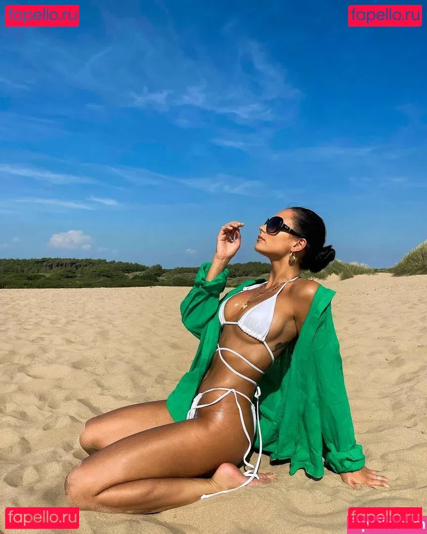 Leah Taylor Onlyfans Photo Gallery 