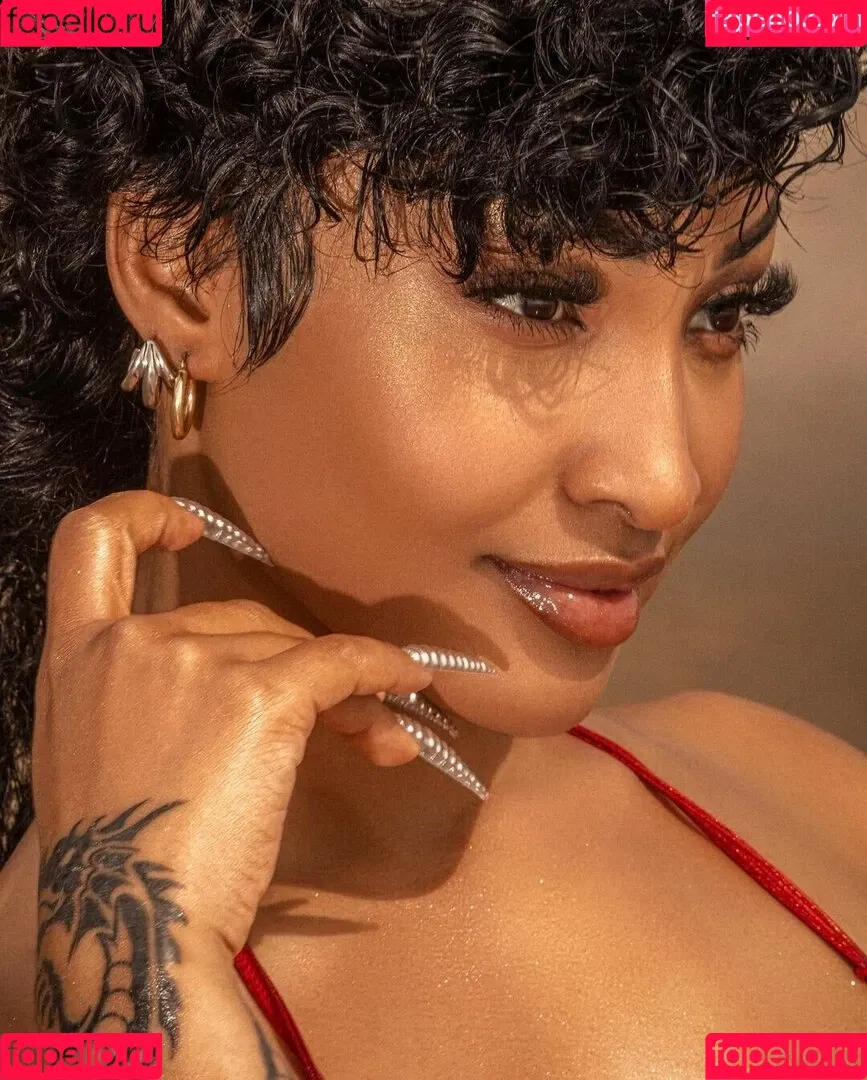 Shenseea Onlyfans Photo Gallery 
