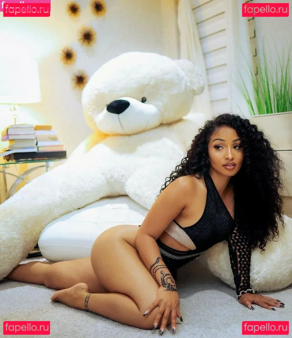 Shenseea Onlyfans Photo Gallery 