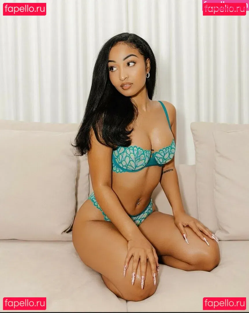 Shenseea Onlyfans Photo Gallery 