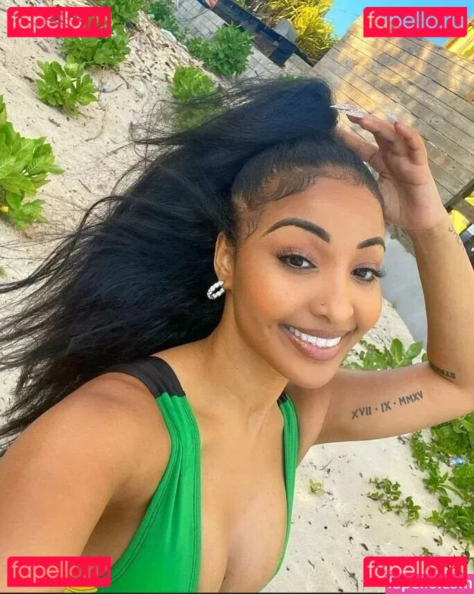 Shenseea Onlyfans Photo Gallery 