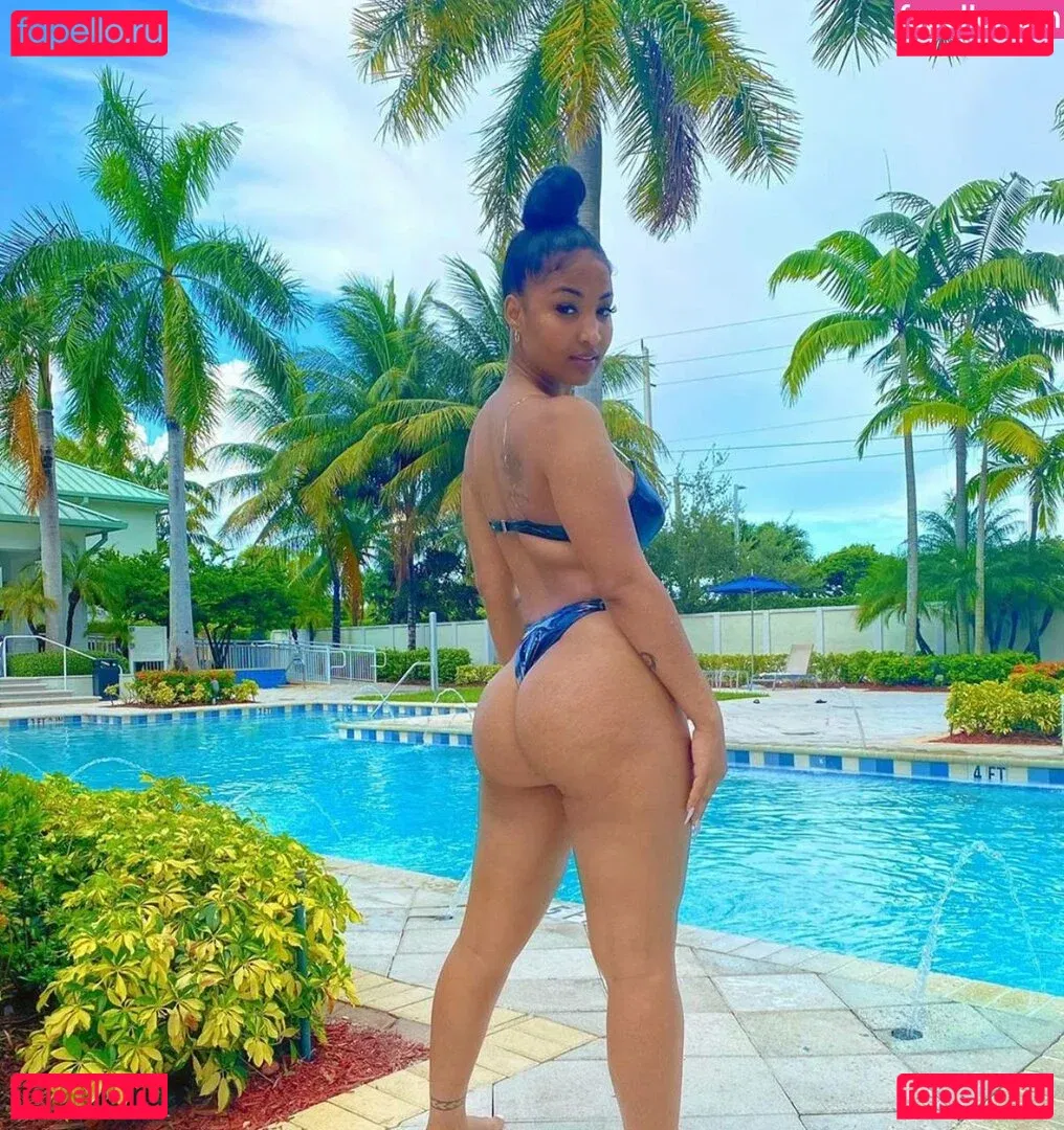 Shenseea Onlyfans Photo Gallery 