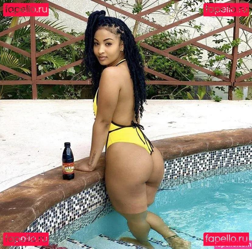 Shenseea Onlyfans Photo Gallery 