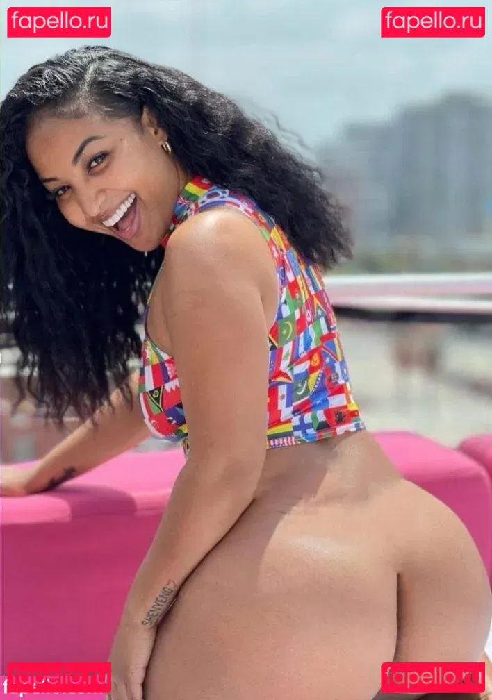 Shenseea Onlyfans Photo Gallery 