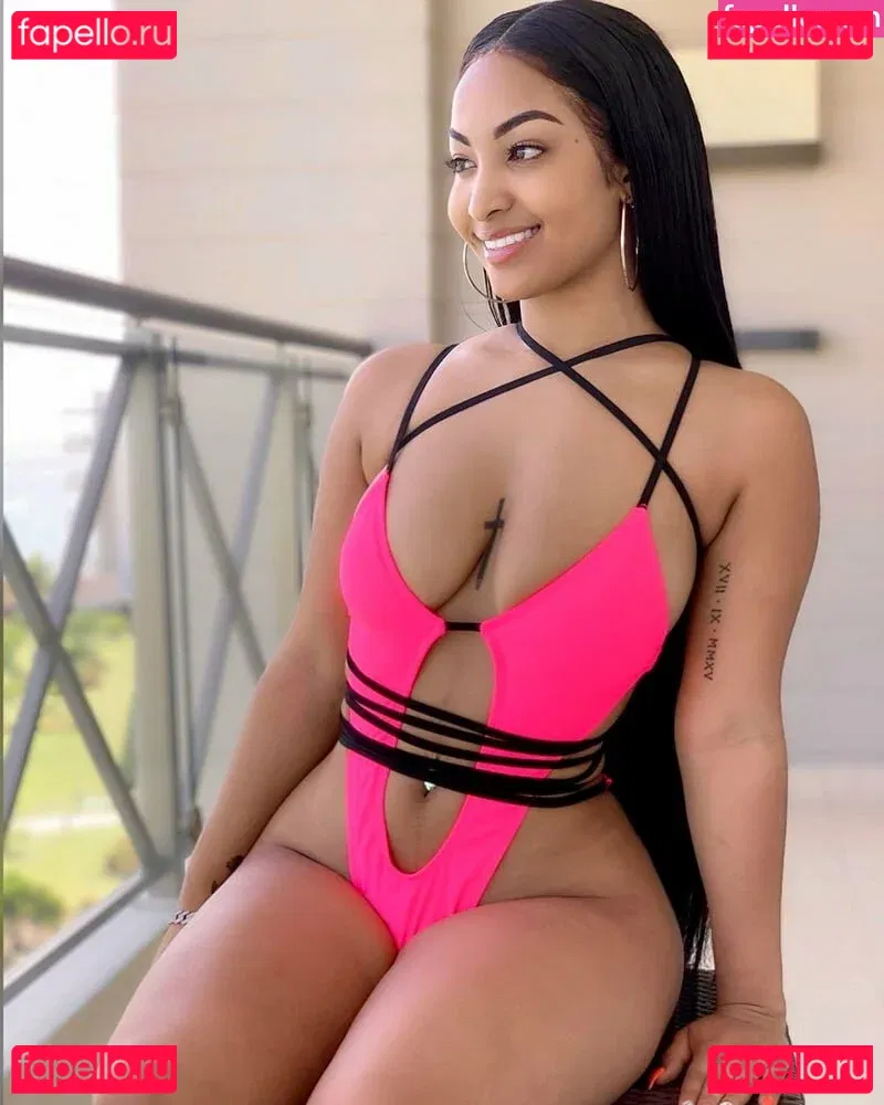 Shenseea Onlyfans Photo Gallery 