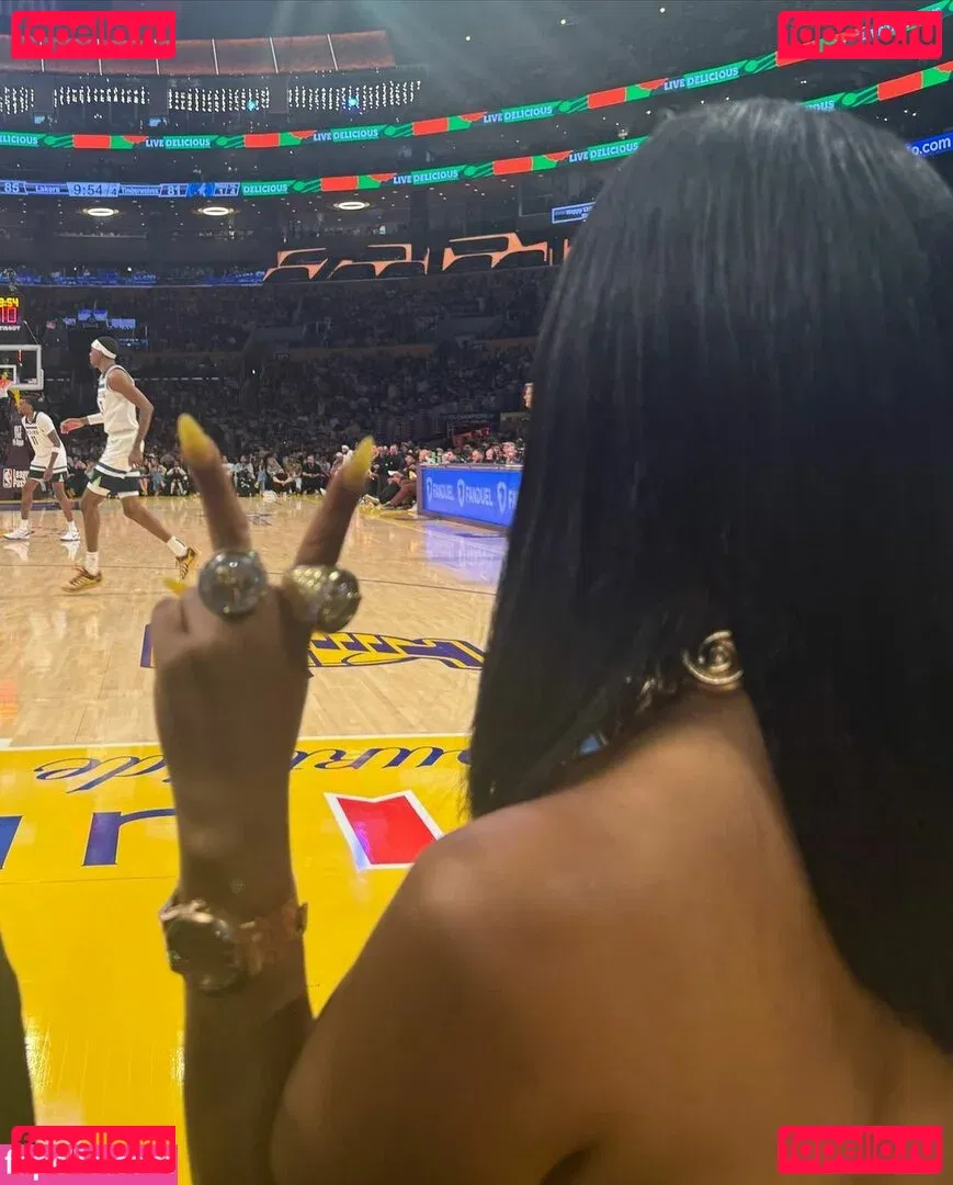 Shenseea Onlyfans Photo Gallery 