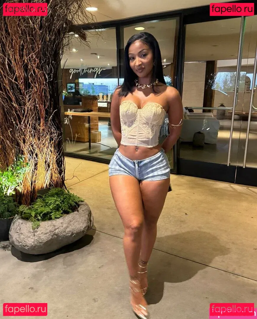 Shenseea Onlyfans Photo Gallery 