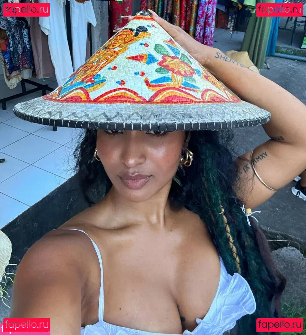 Shenseea Onlyfans Photo Gallery 