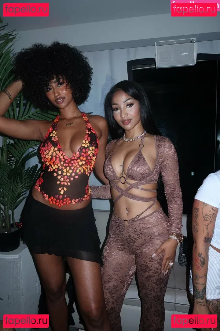 Shenseea Onlyfans Photo Gallery 