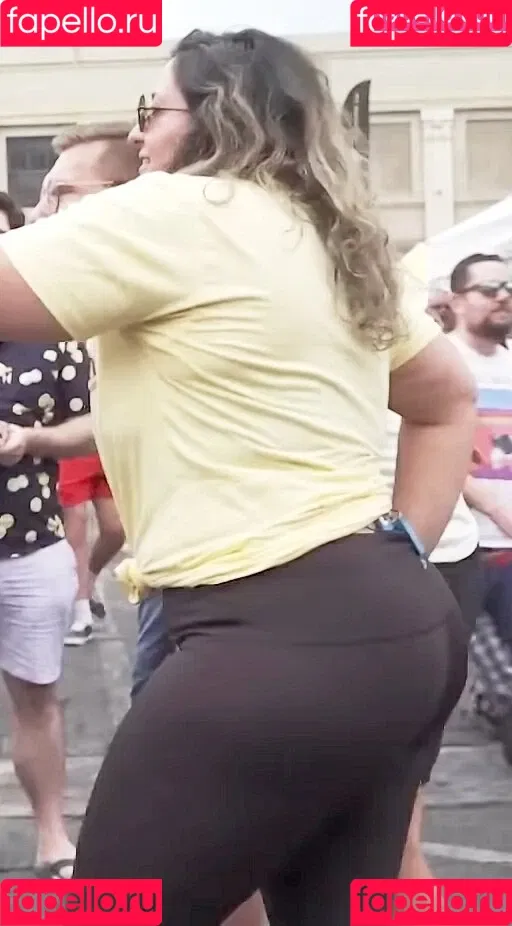 Nicole Enayati Onlyfans Photo Gallery 