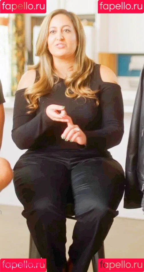 Nicole Enayati Onlyfans Photo Gallery 