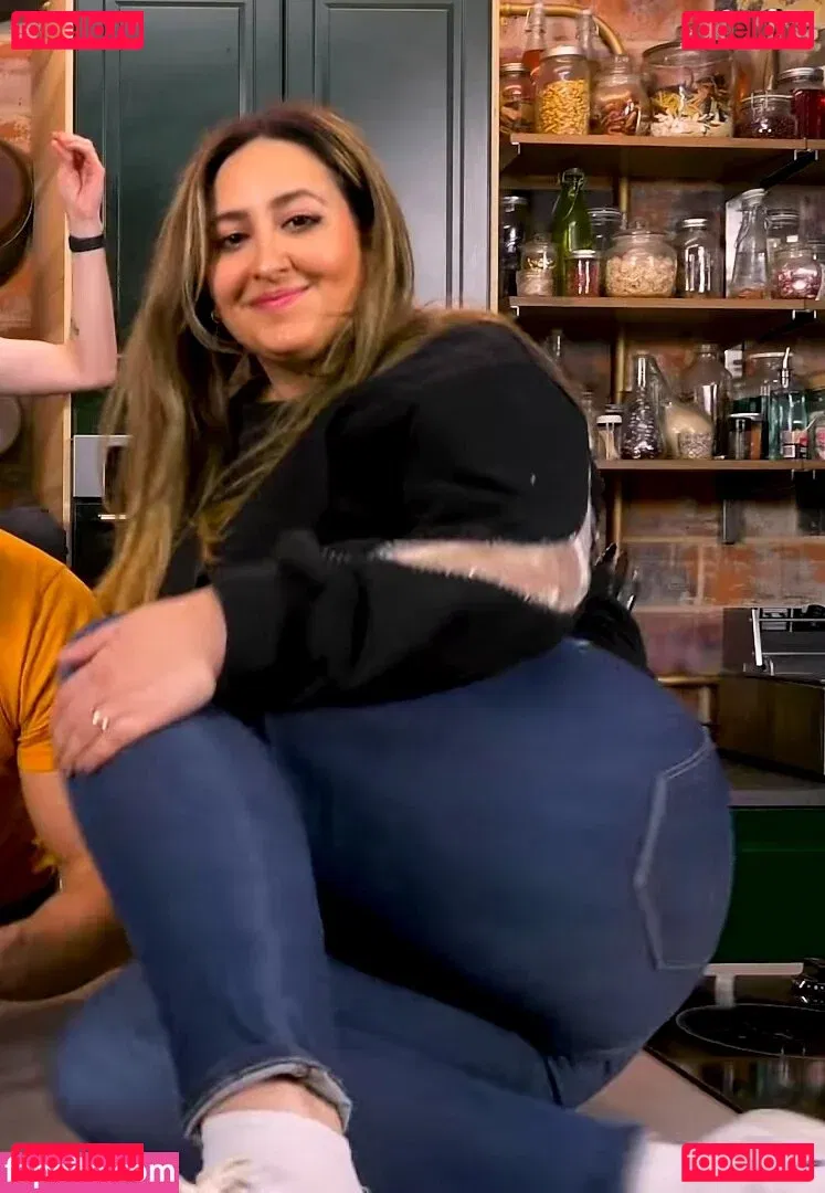 Nicole Enayati Onlyfans Photo Gallery 