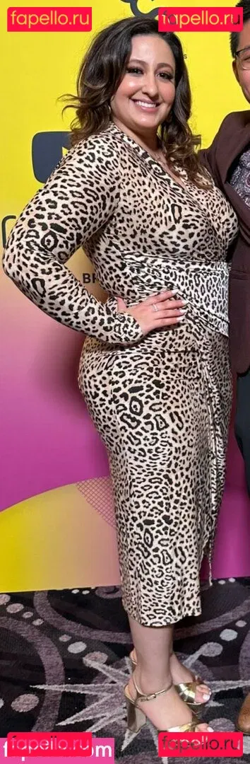 Nicole Enayati Onlyfans Photo Gallery 