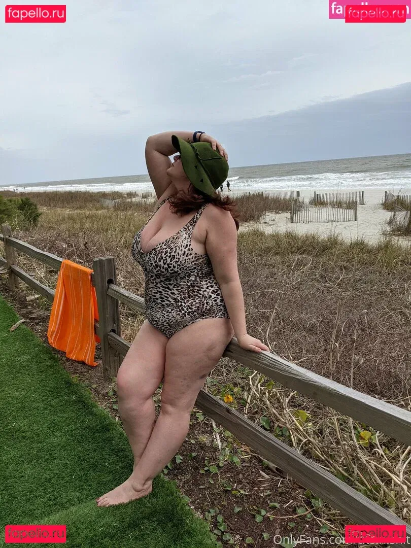 tits.n.shit Onlyfans Photo Gallery 