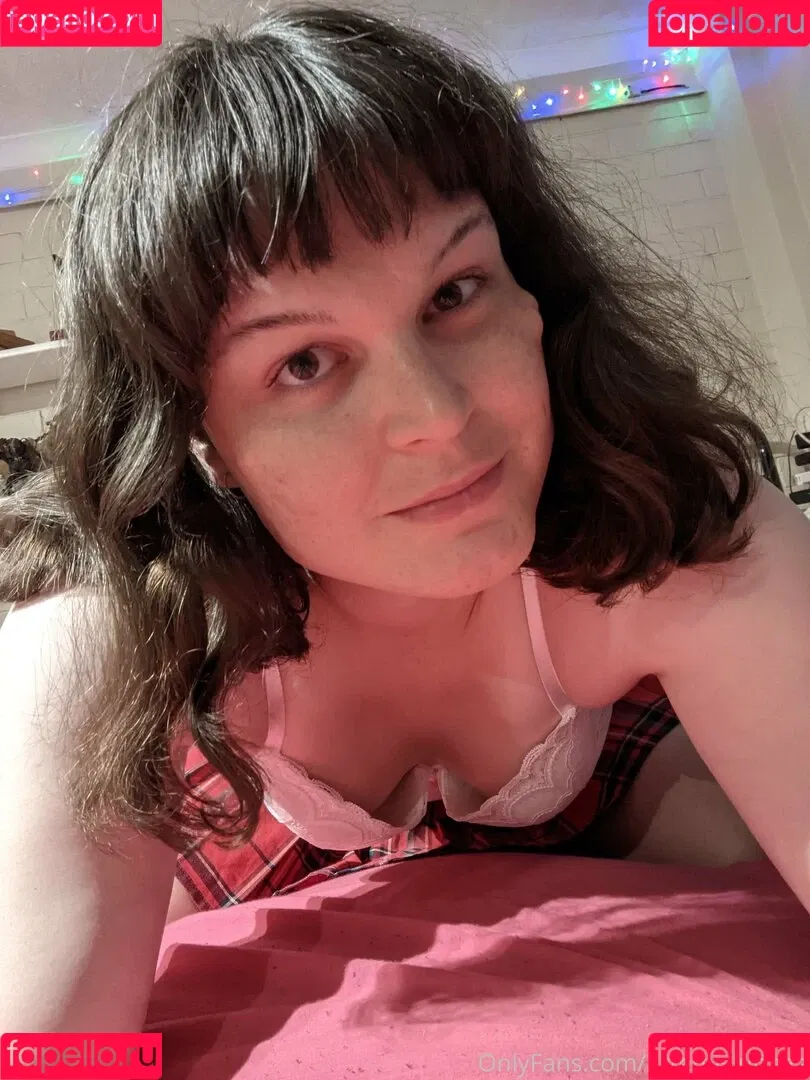 artemislunaaa Onlyfans Photo Gallery 