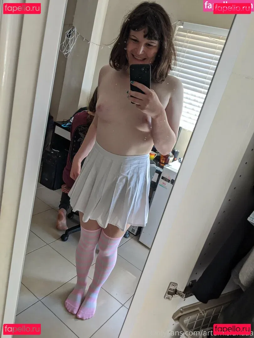 artemislunaaa Onlyfans Photo Gallery 