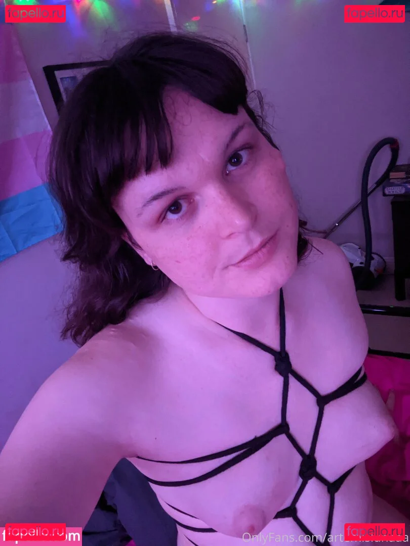 artemislunaaa Onlyfans Photo Gallery 