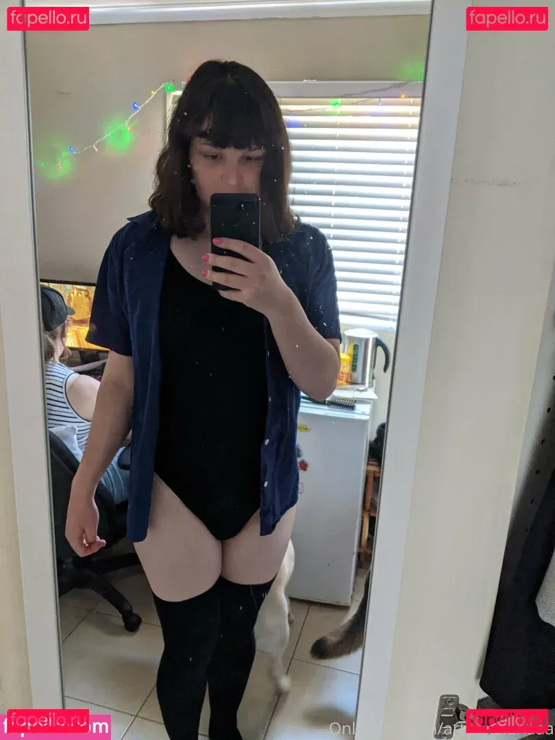 artemislunaaa Onlyfans Photo Gallery 