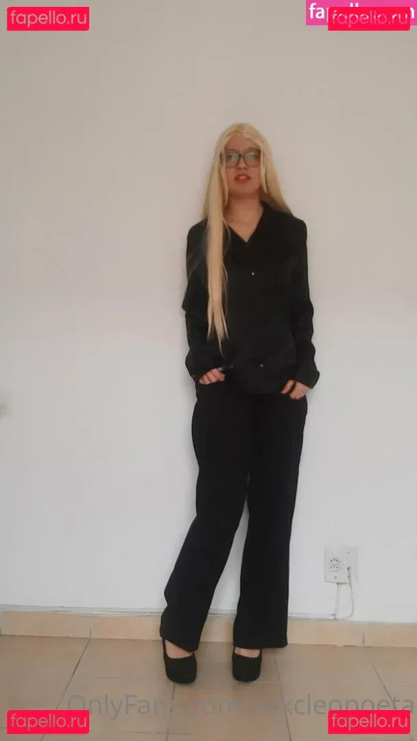 xxxcleopoeta Onlyfans Photo Gallery 