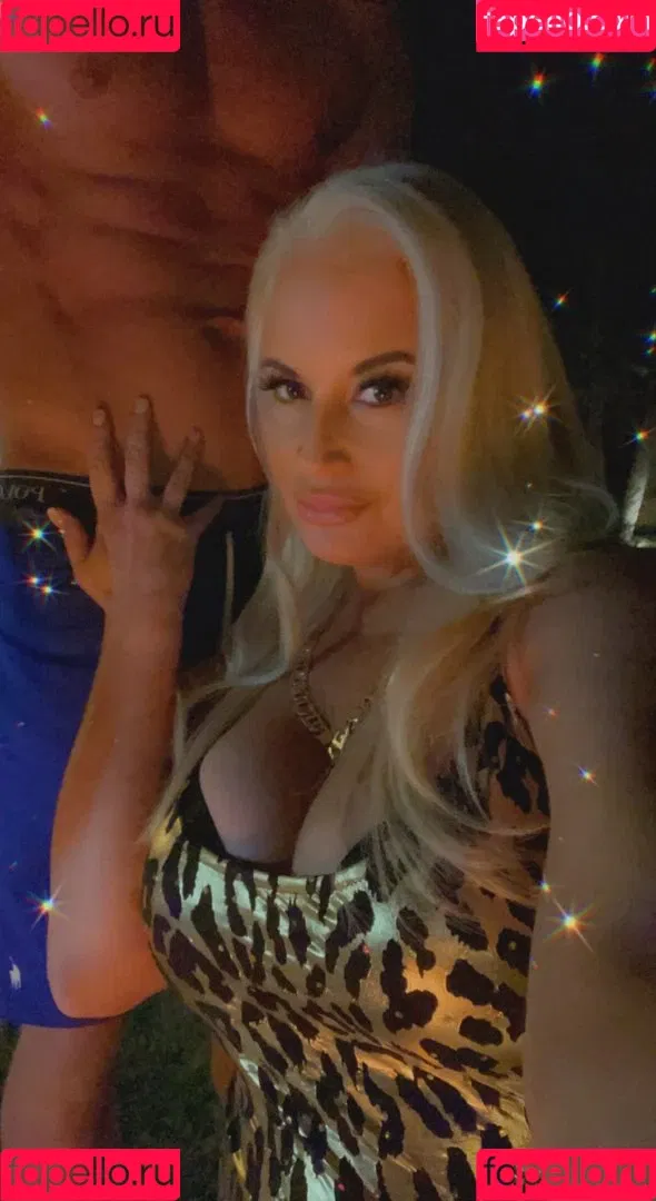 Tammy Lynn Sytch Onlyfans Photo Gallery 