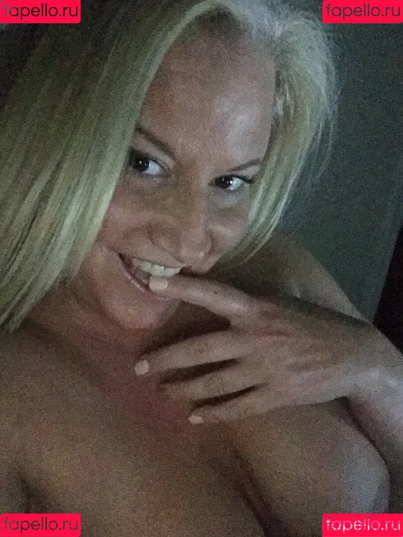 Tammy Lynn Sytch Onlyfans Photo Gallery 