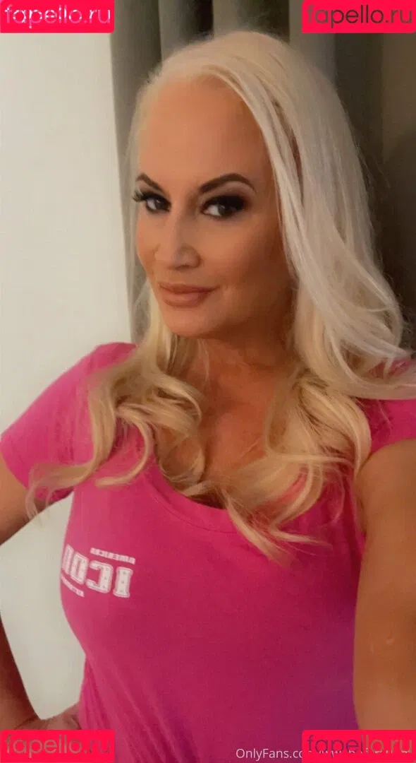 Tammy Lynn Sytch Onlyfans Photo Gallery 