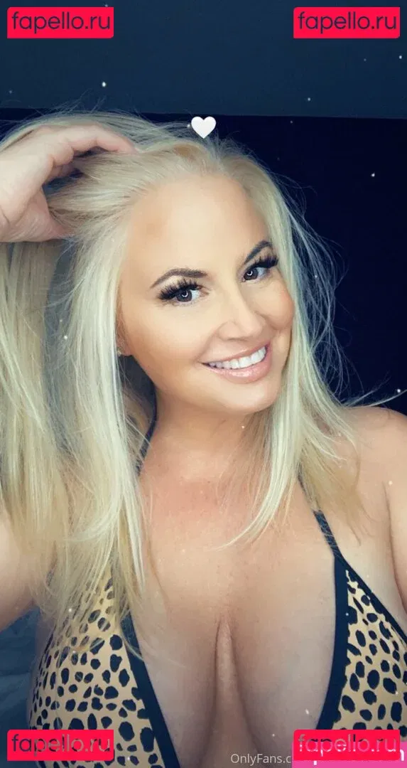 Tammy Lynn Sytch Onlyfans Photo Gallery 