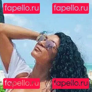 theredsonya Onlyfans Photo Gallery 