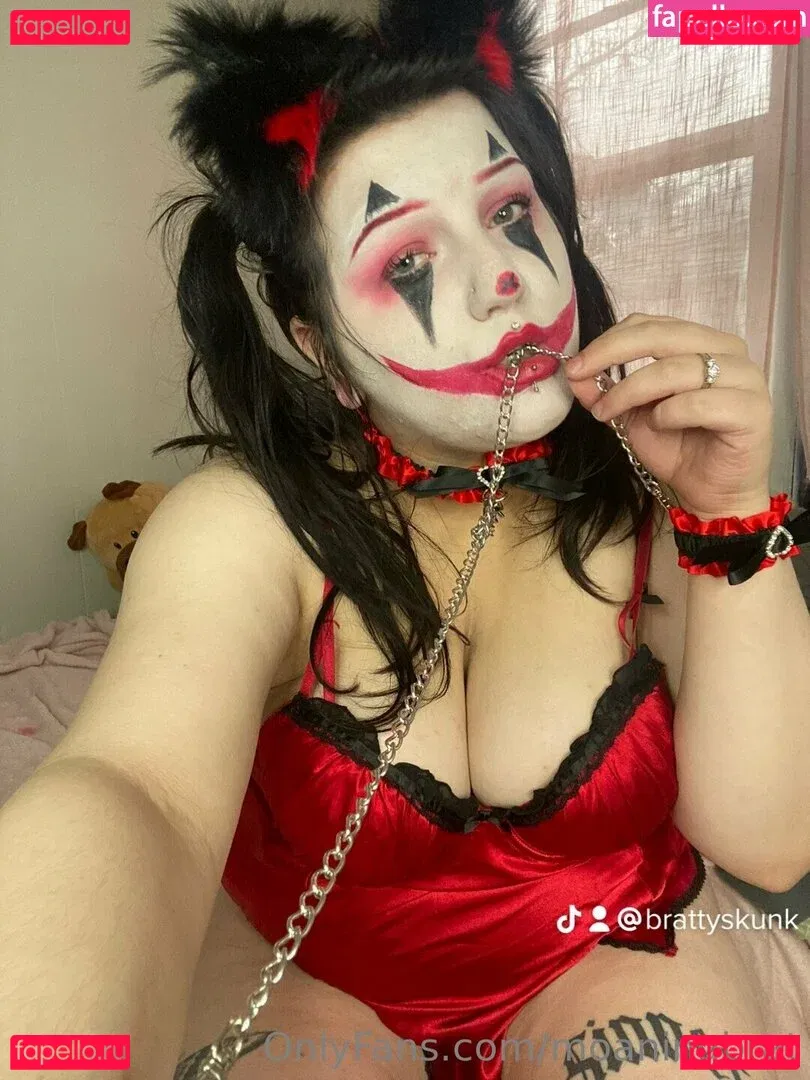 moaningbrat Onlyfans Photo Gallery 