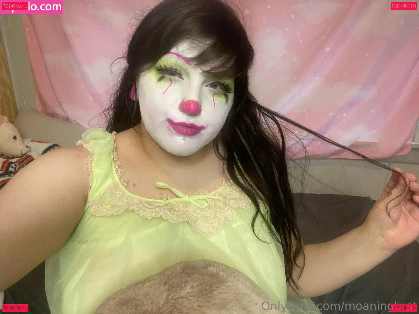 moaningbrat Onlyfans Photo Gallery 