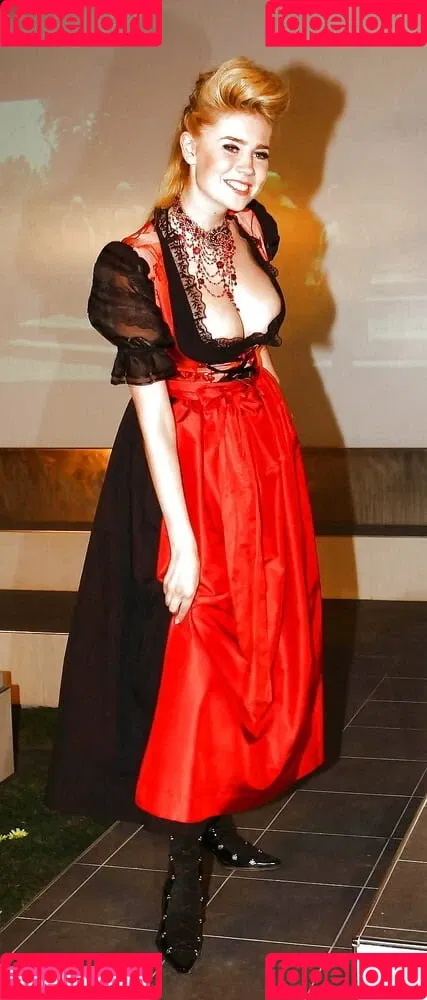 Palina Rojinski Onlyfans Photo Gallery 