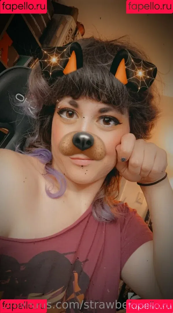 strawberryscales Onlyfans Photo Gallery 